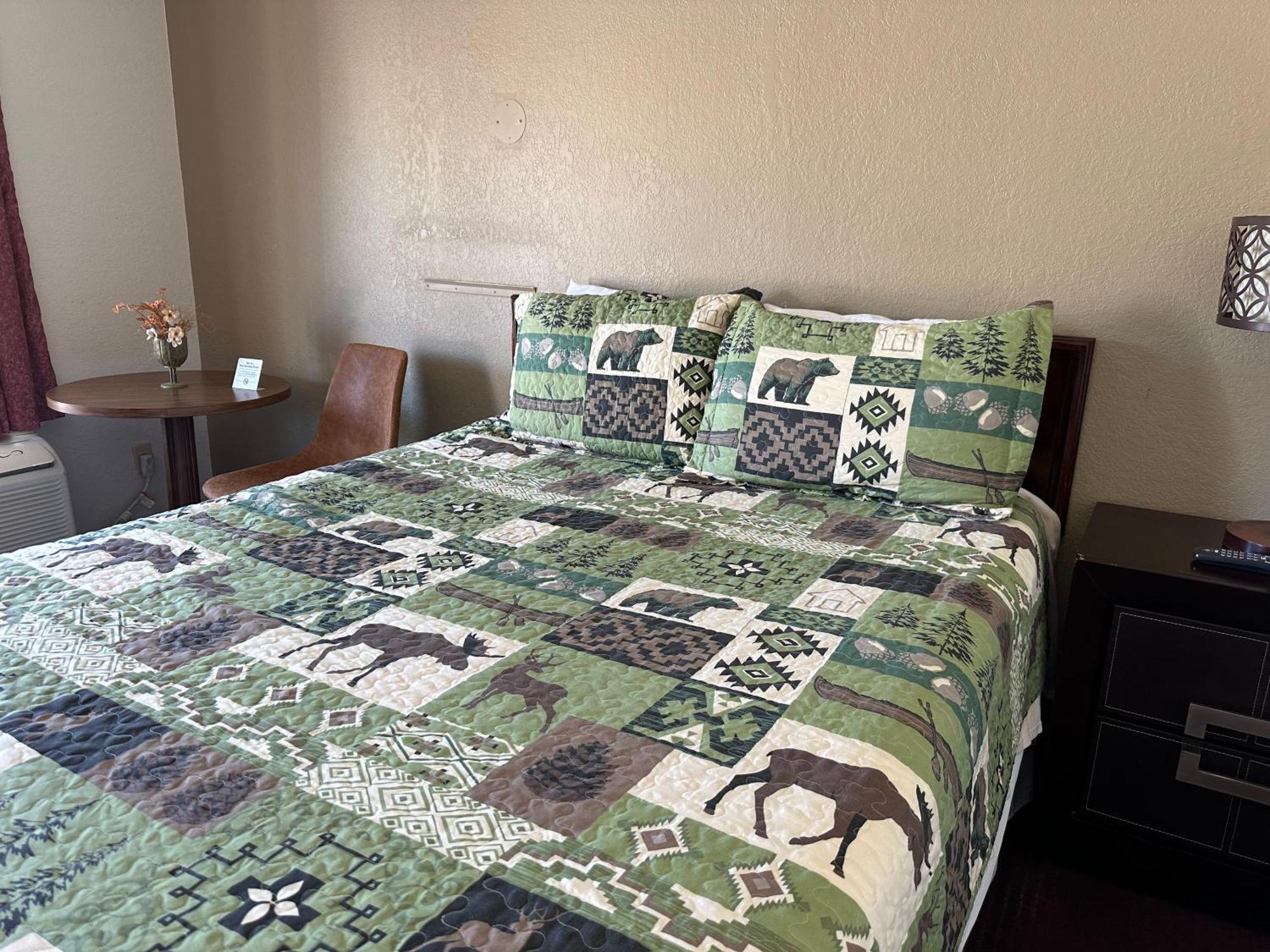 Queen Room