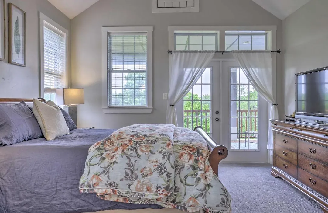 Wine Country Home With Grill Walk To Main Street!-1