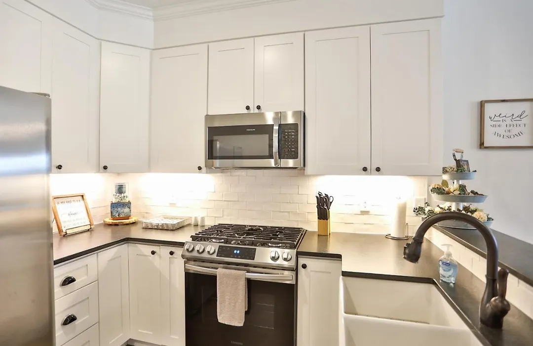 Hill Country Haven A Modern Rustic - 2 Bedroom 2 Bathroom Townhouse Off Main Street-1