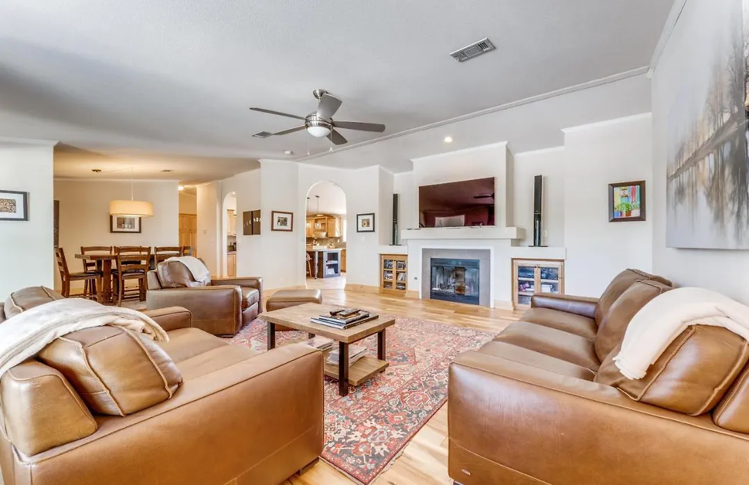 Ranch Style Home On Vineyard - Wine Specials For Guest & Chef'S Kitchen-1