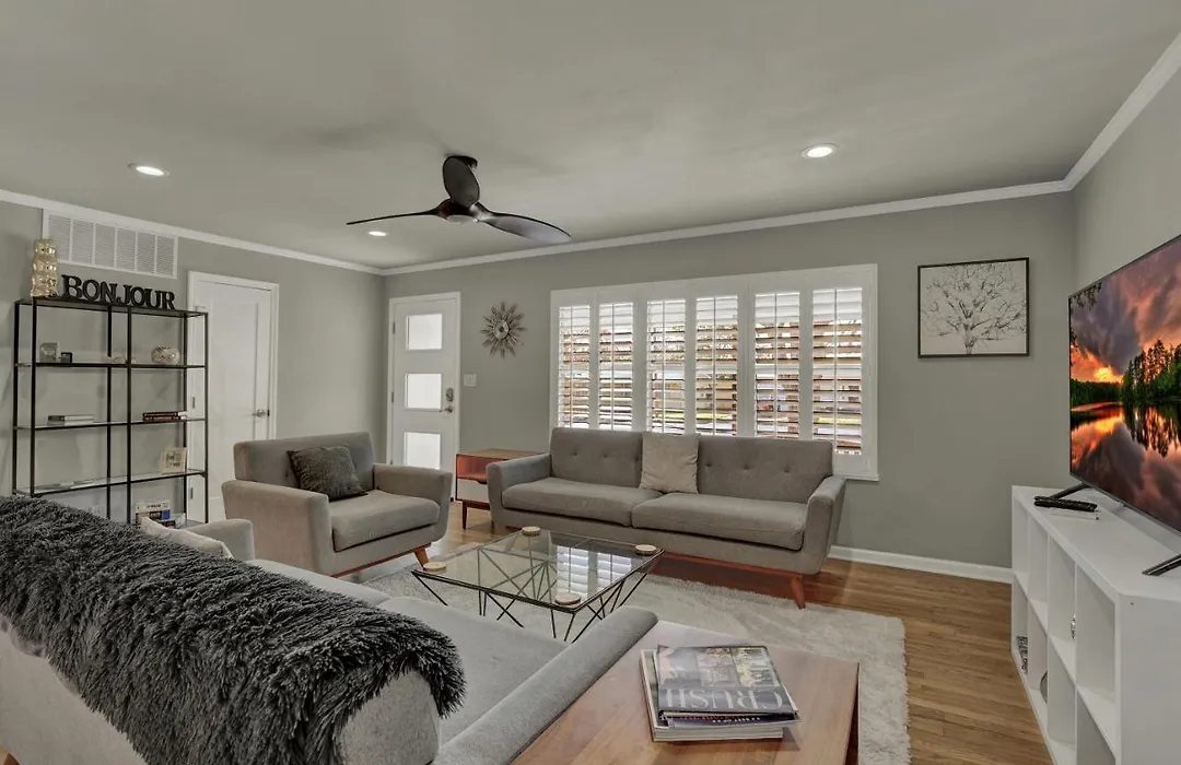Gorgeous Home W Grill Just 1Mile To Main St!-1