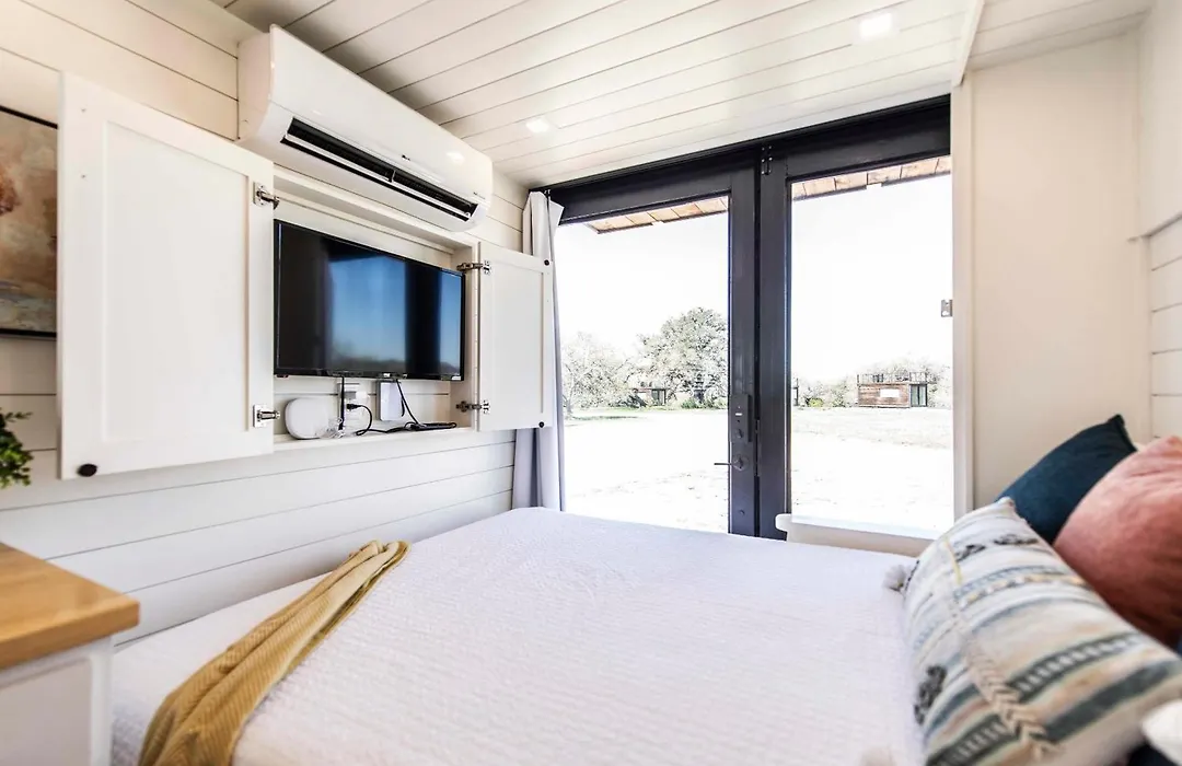 New Oak Grove-Container Retreat-1