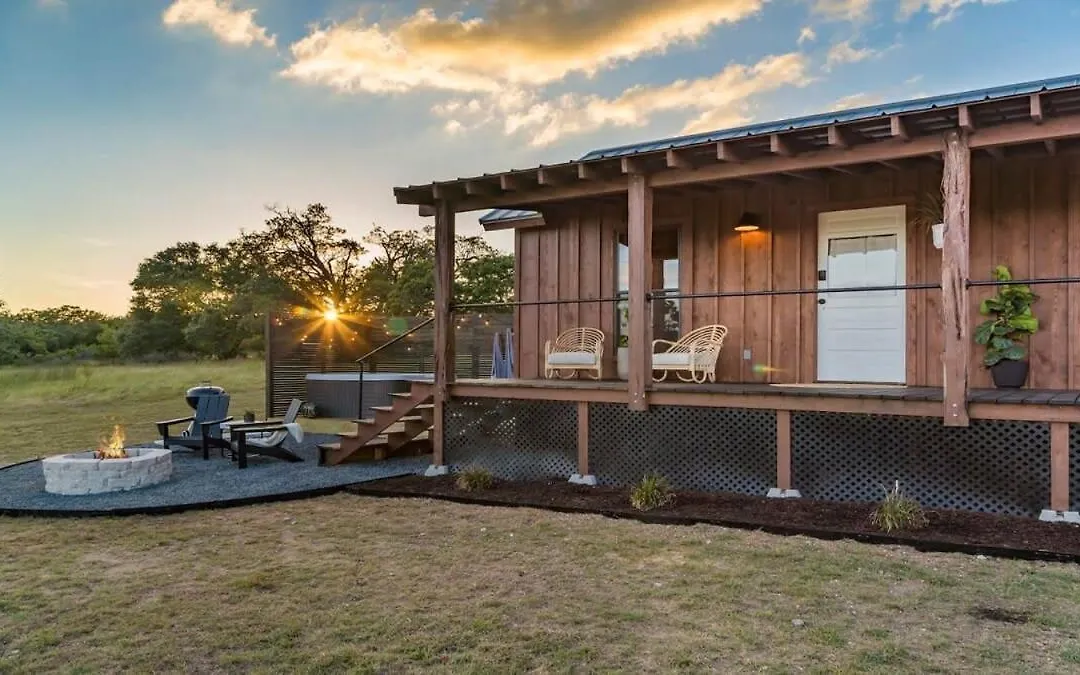 Sweet Paradise Cabin With Private Hot Tub-1