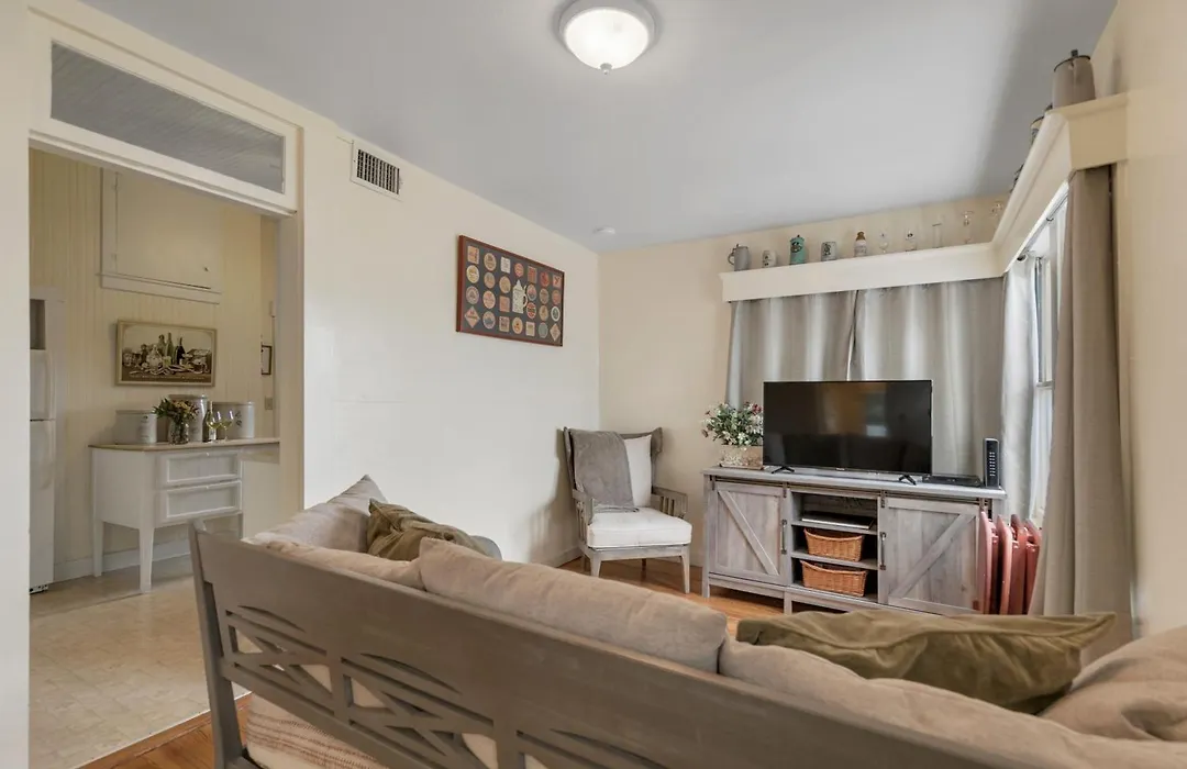 Charming Historic Home One Block From Mainst-1