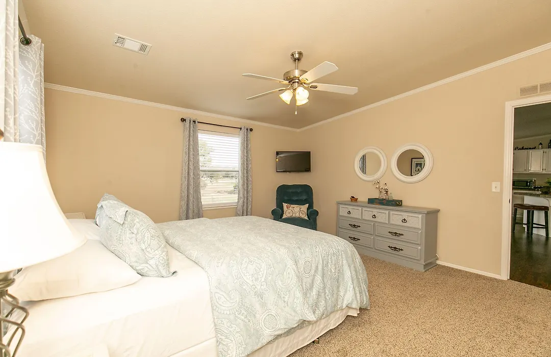 Hill Country Escape/Lrg Patio/Minutes To Wineries-1