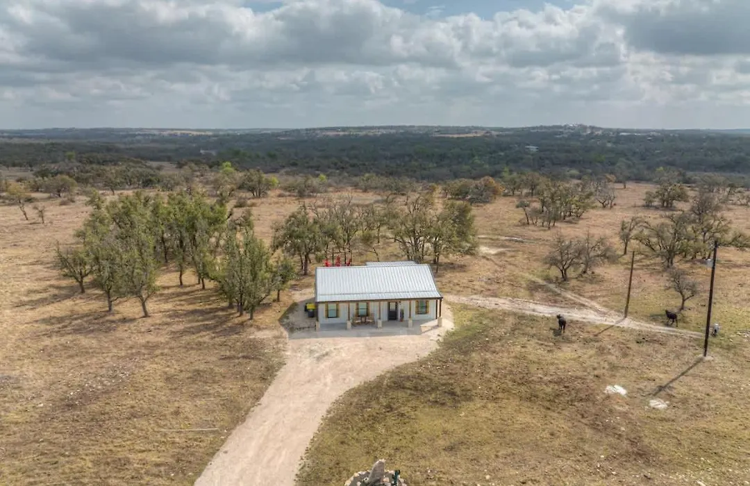 Hill Country-Fire Pit & Hot Tub!-1