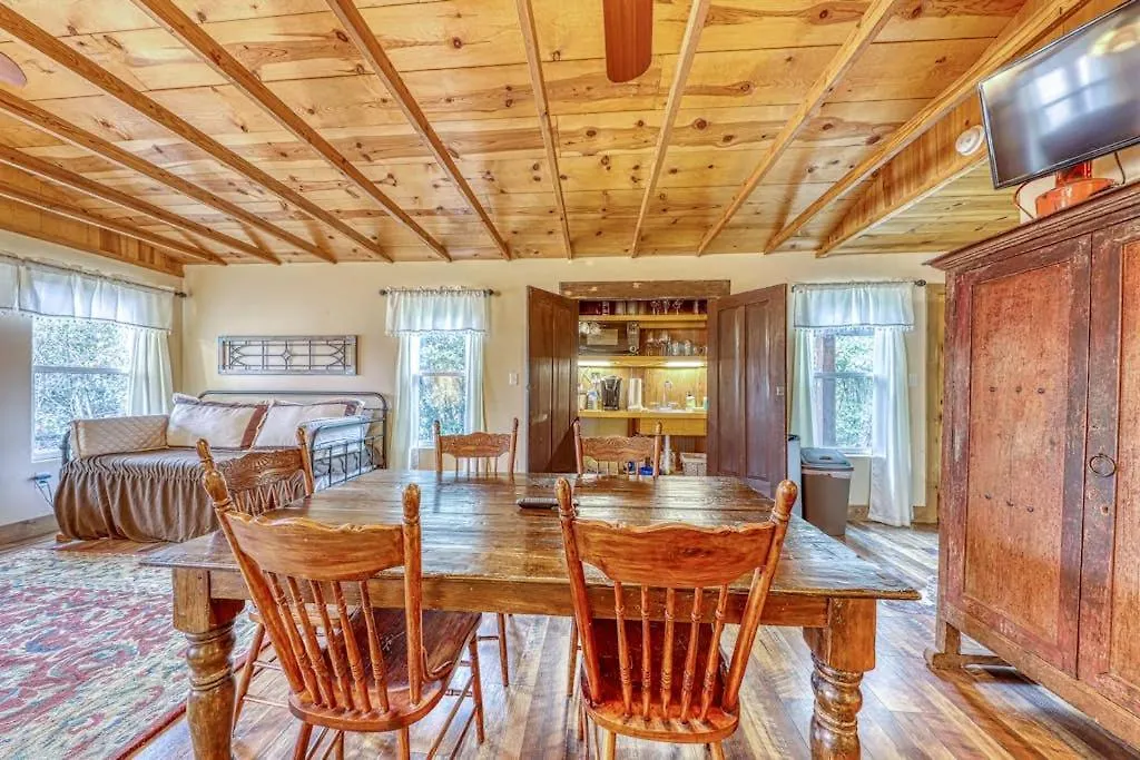 Adorable Studio Cabin With Covered Porch, Near Main Street, 2 Dogs Ok-1
