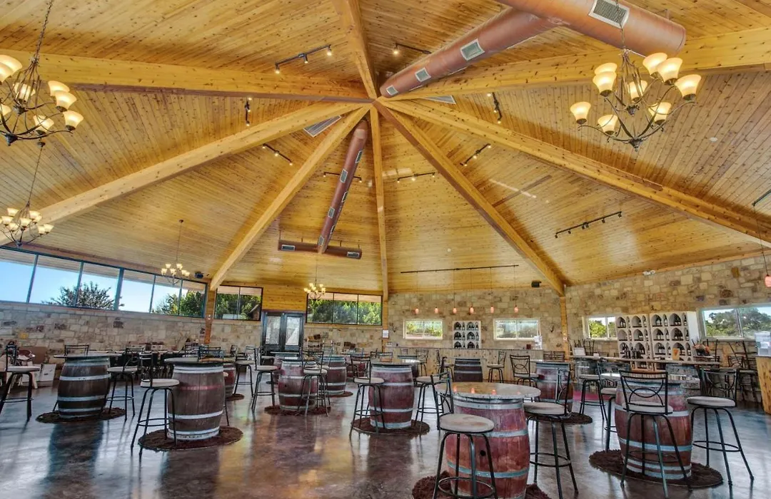 The Fig @ Mendelbaum Winery Guest Cabins-1