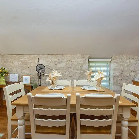 Jolly'S Haus-3