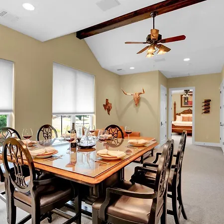 Luxury On Main St! Stunning Home In Heart Of Fred!-2