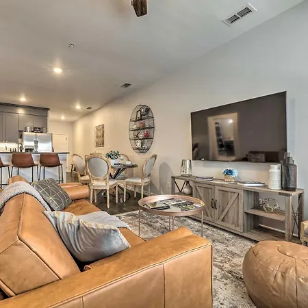 Single-Story Condo < 1 Mile From Downtown!-3