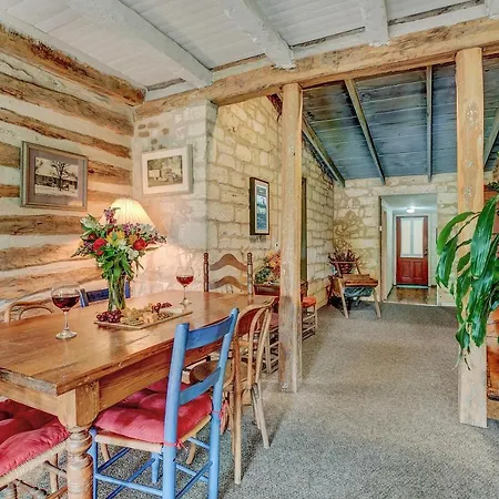 Historic Log Cabin Retreat Near Town On 5 Acres!-3