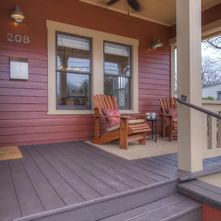 Charming Craftsman Home!-2 Blks From Main St!-3