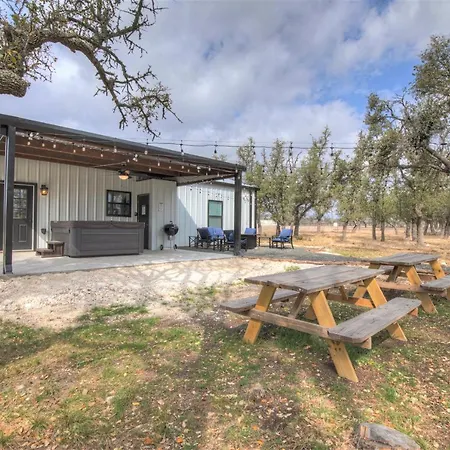 Stunning Home In Fredericksburg With 3 Bedrooms-2