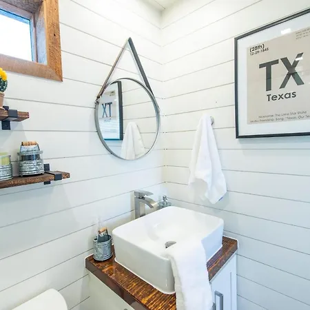 New The Lone Star Shipping Container-2