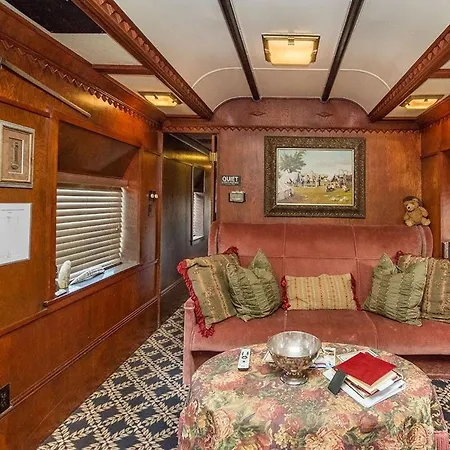 Pullman Train Car-3