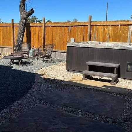 Das Jager Haus Secluded Cabin Pet Friendly-2