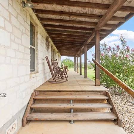 Pecan Farm Haus-2