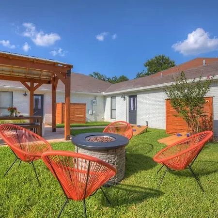 Wanderlust #3 | Hot Tub | Shared Outdoor Space-3