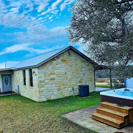 Breezy Hills Cottages - Hill Top Cottage-2