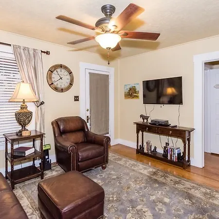 Agape Front Cottage-3