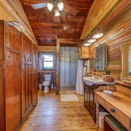 Moon Cabin-2