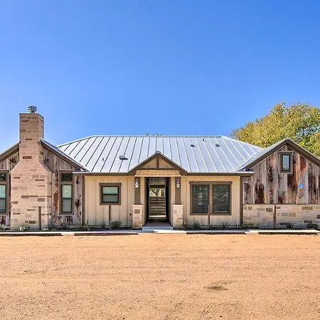 The Relaxing Hill Condo Nestled In Wine Country!-3